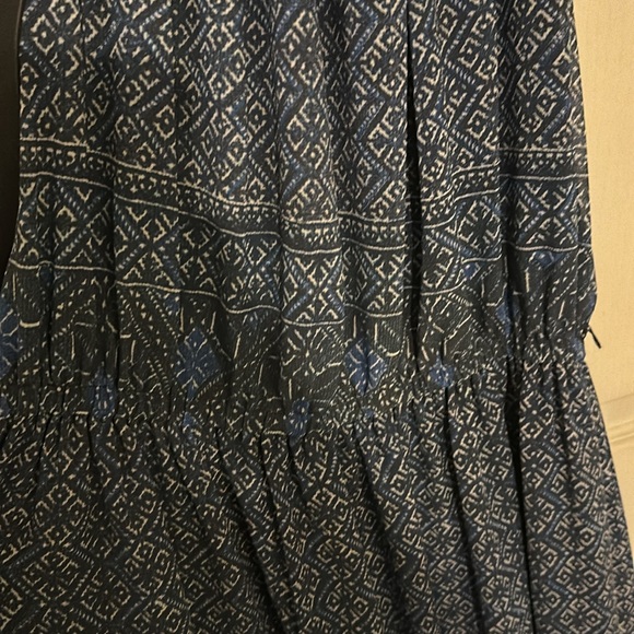 EUC Michael Michael Kors tile print chain Maxi dress with belt - Picture 4 of 5